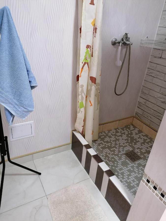 Teo Guest Rooms Băile Felix Esterno foto