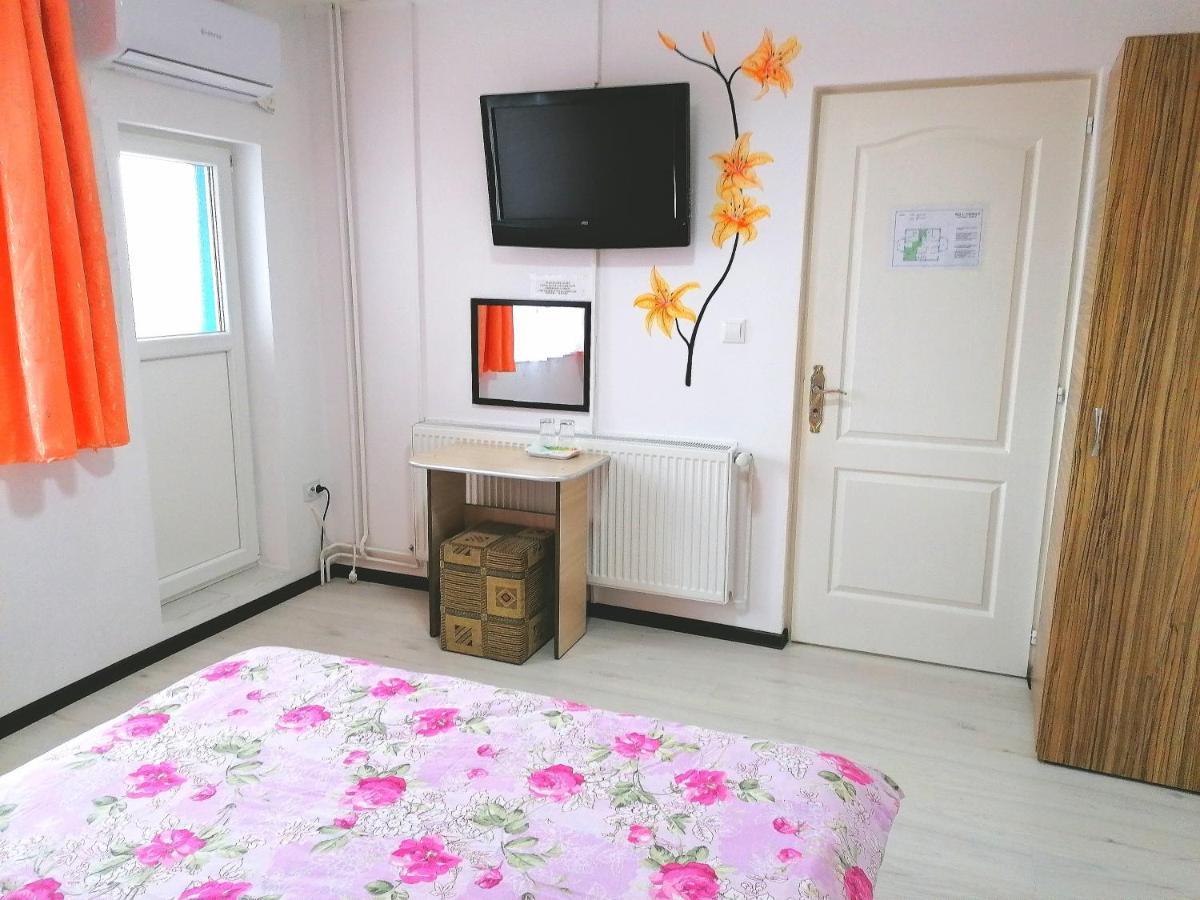 Teo Guest Rooms Băile Felix Esterno foto