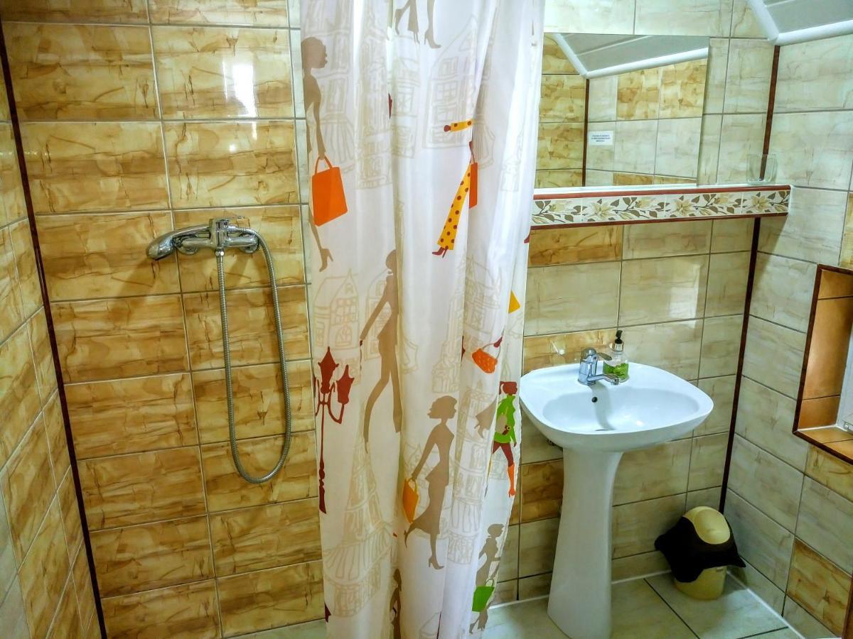 Teo Guest Rooms Băile Felix Esterno foto