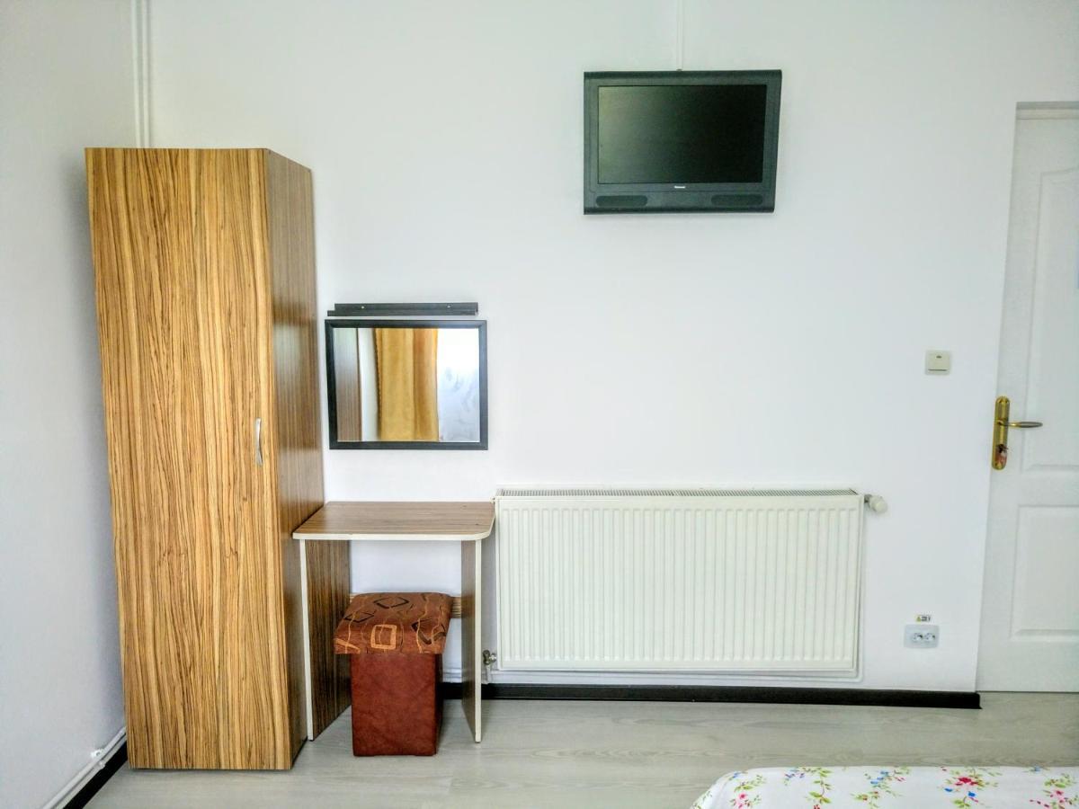 Teo Guest Rooms Băile Felix Esterno foto